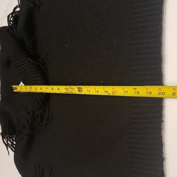 John & Jenn Knit Sweater Fringe Cow Neck Black Women's Size Small - Picture 11 of 12
